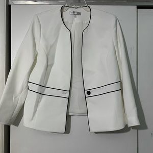 Kasper • White Single Button Suit Jacket